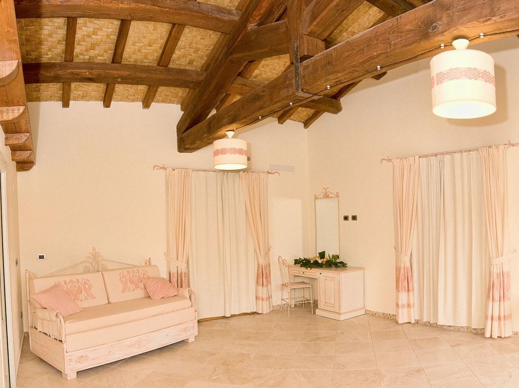 Hotel Soffio Di Vento Magazzini  객실 사진